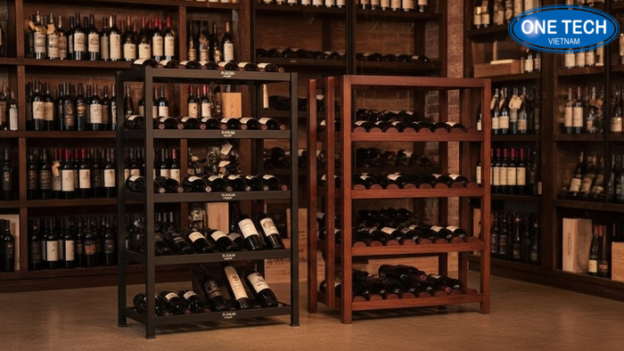 Hai mẫu kệ cùng kích thước nhưng khác vật liệu cho cảm quan khác nhau