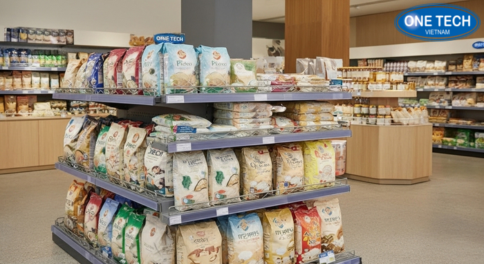 Ảnh thực tế mẫu kệ trưng bày gạo tại kho hoặc showroom OneTech Thanh Hóa