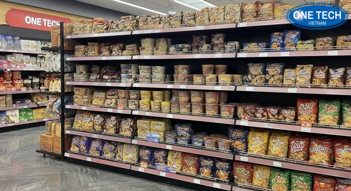 Kệ đa năng trưng bày mì tôm kết hợp snack, bim bim tăng mua kèm