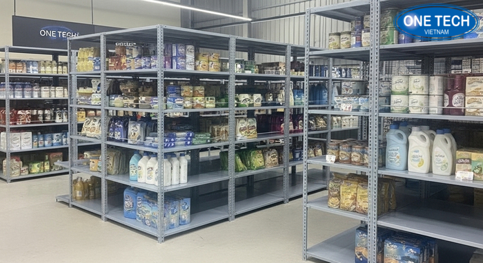 Kệ sắt trưng bày hàng tạp hóa V lỗ Kệ sắt V lỗ chịu lực và dễ lắp ráp cho cửa hàng tạp hóa