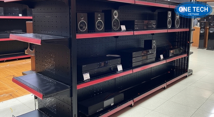 Mẫu kệ sắt sơn tĩnh điện trưng bày thiết bị âm thanh trong cửa hàng